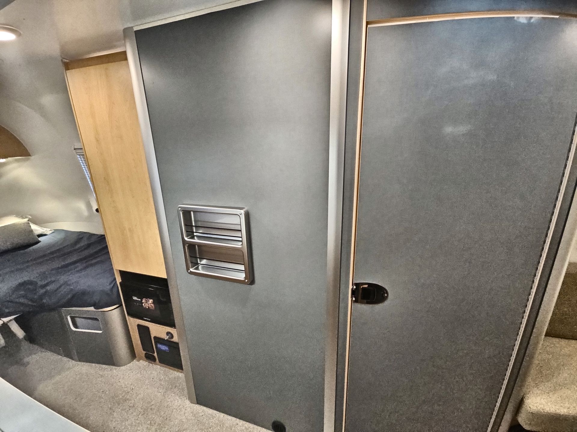 2026 Airstream 22RB Base