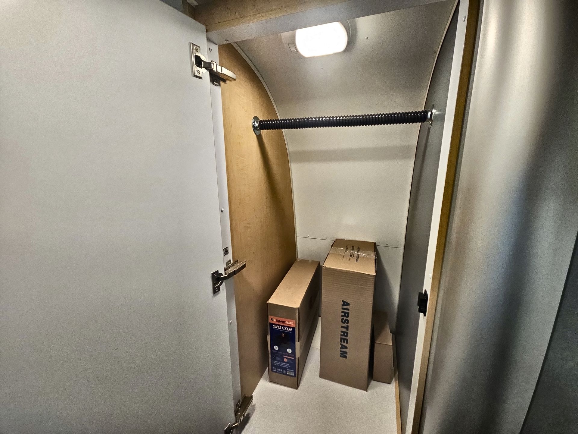 2026 Airstream 22RB Base