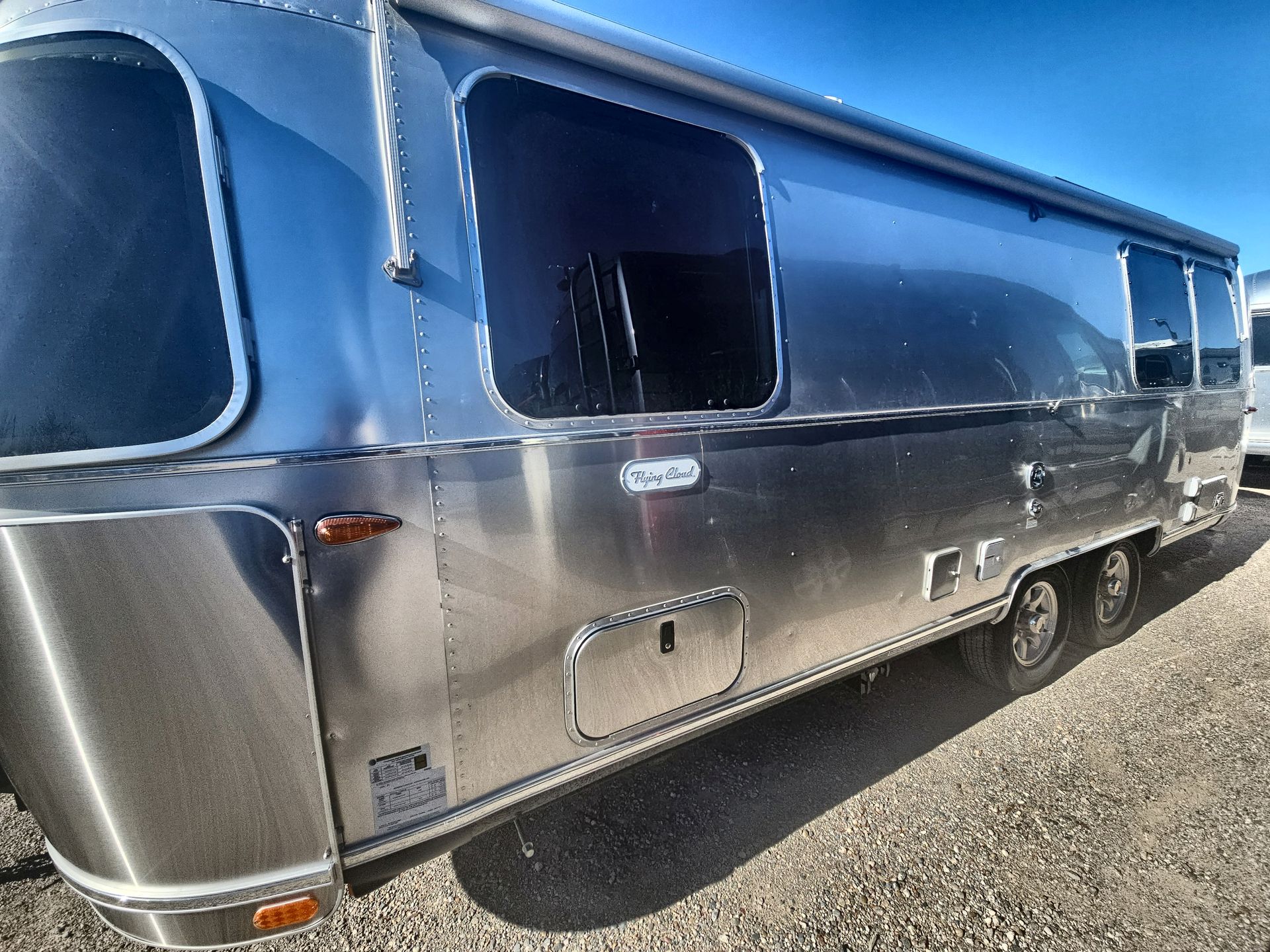 2026 Airstream 25FBT Base