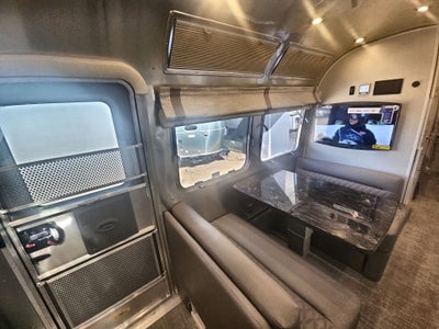 2026 Airstream 28RBT Base