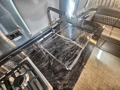 2026 Airstream 28RBT Base