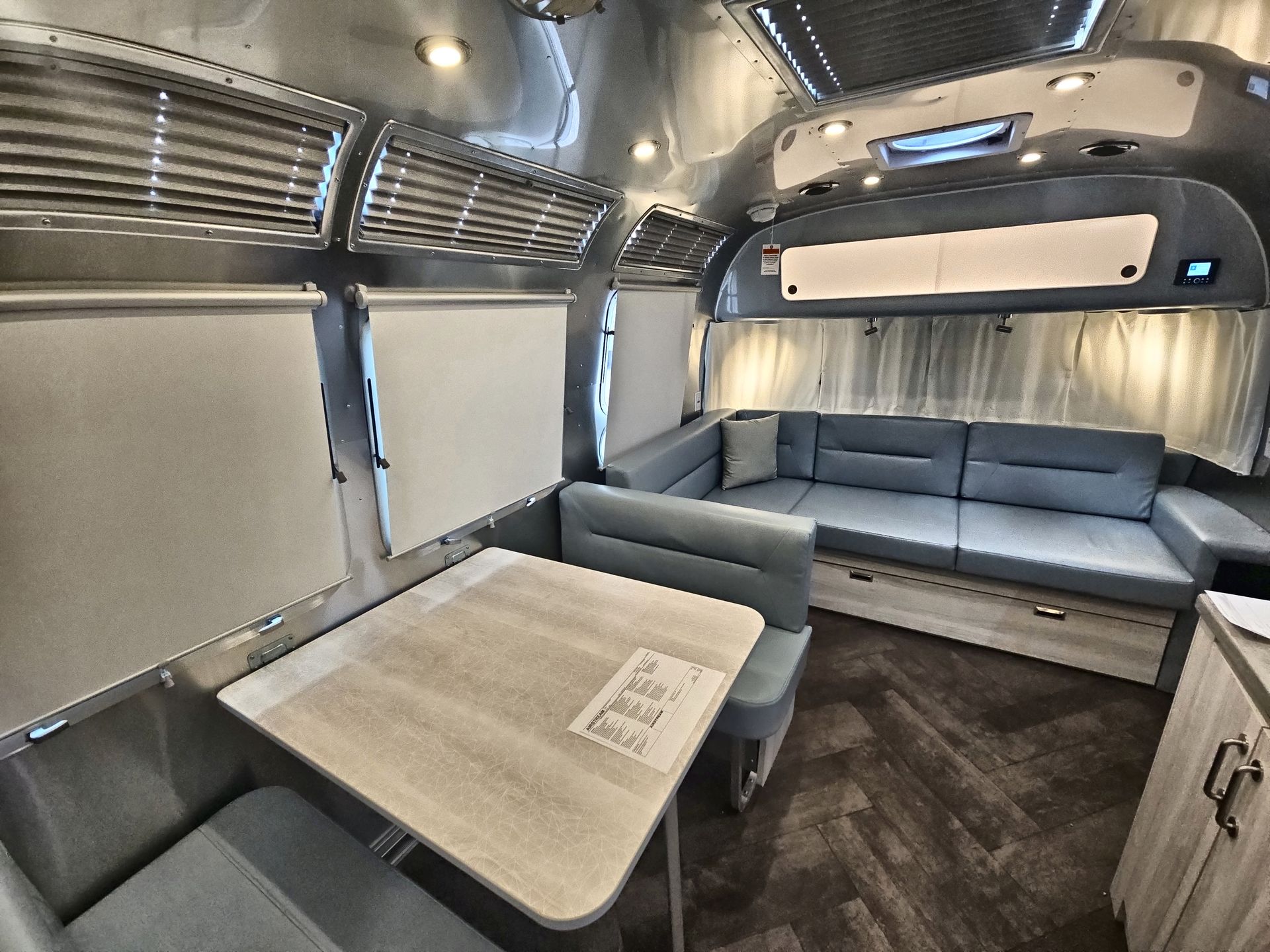 2025 Airstream 30RBQ Base