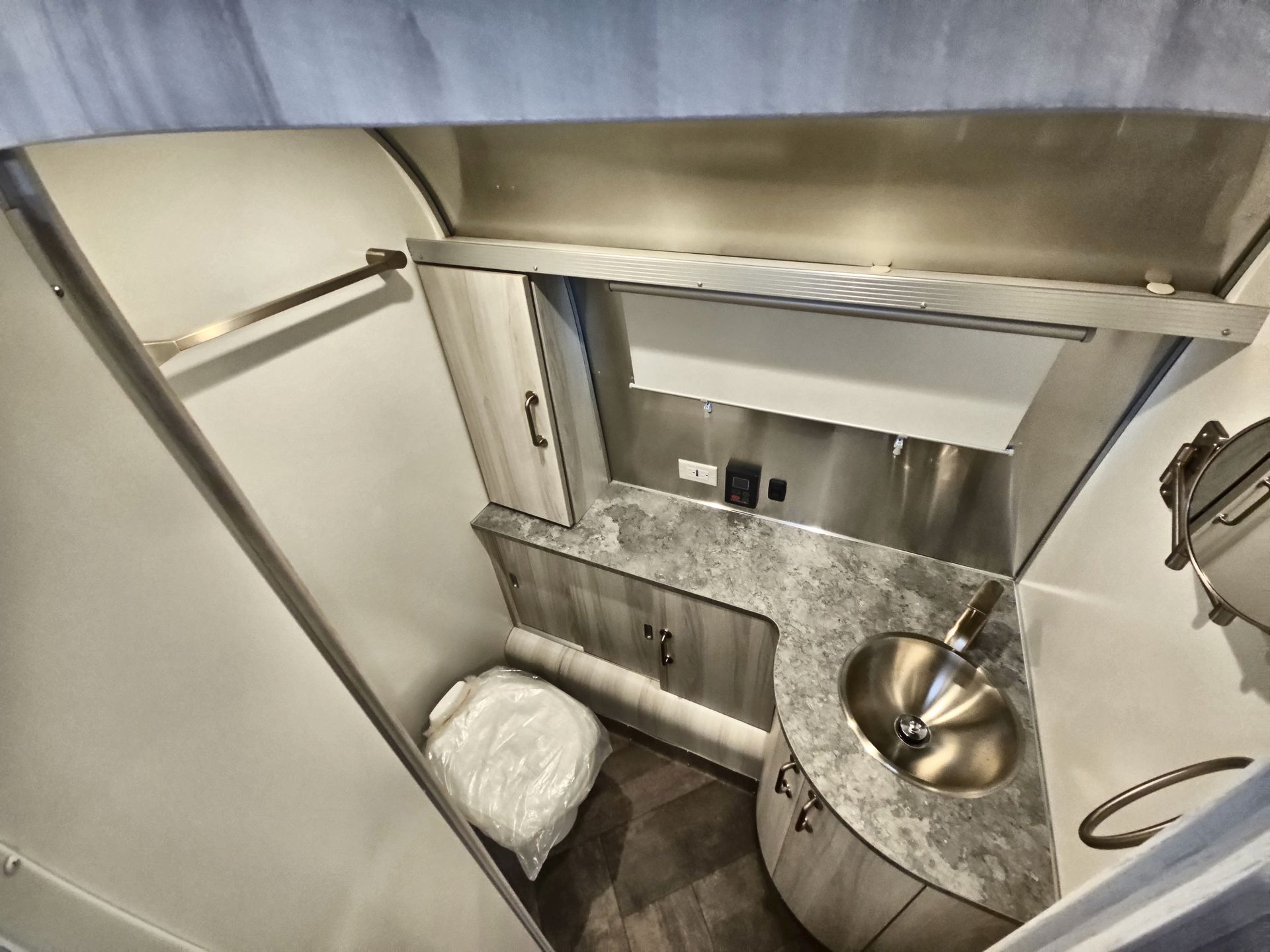 2025 Airstream 30RBQ Base