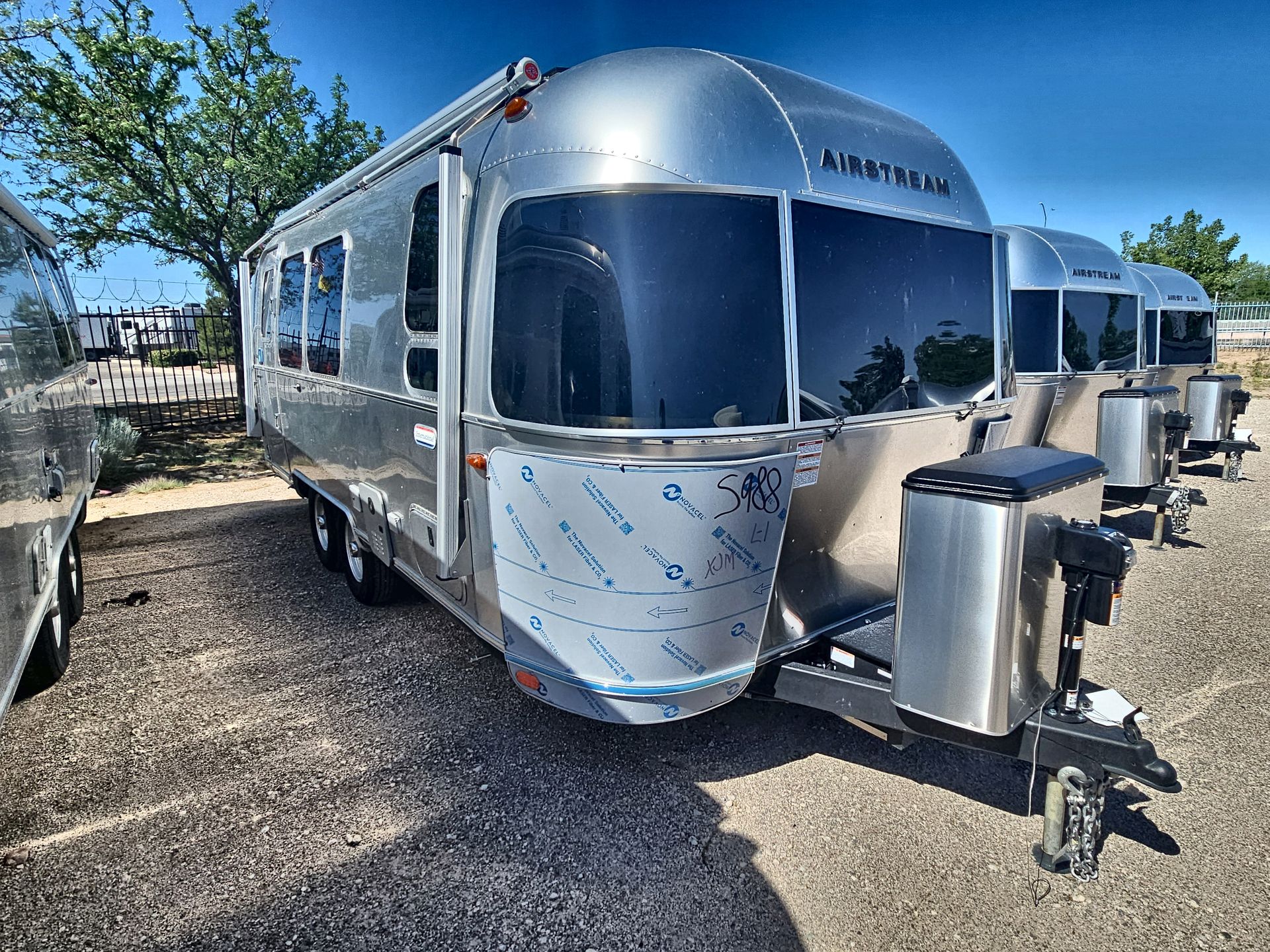 2025 Airstream 23FBQ Base