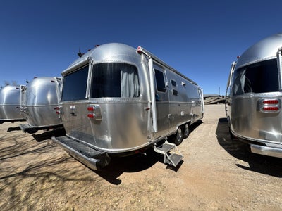 2025 Airstream 27FBQ Base