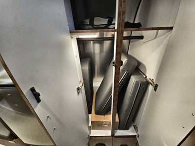 2026 Airstream 27FBT Base