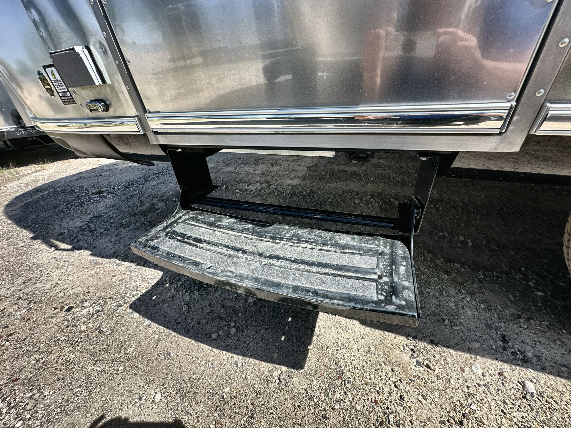 2025 Airstream 22FB Base