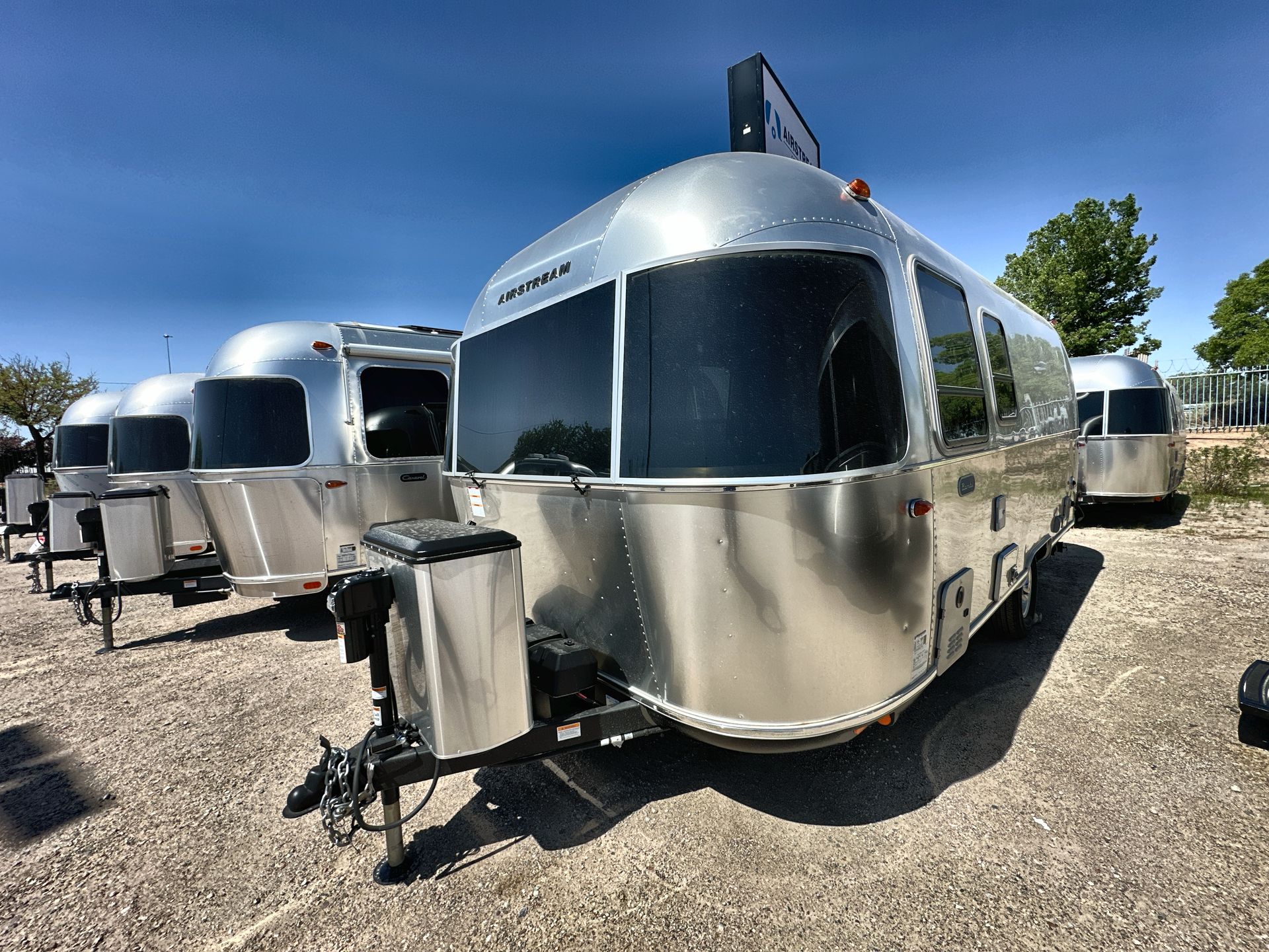 2025 Airstream 22FB Base