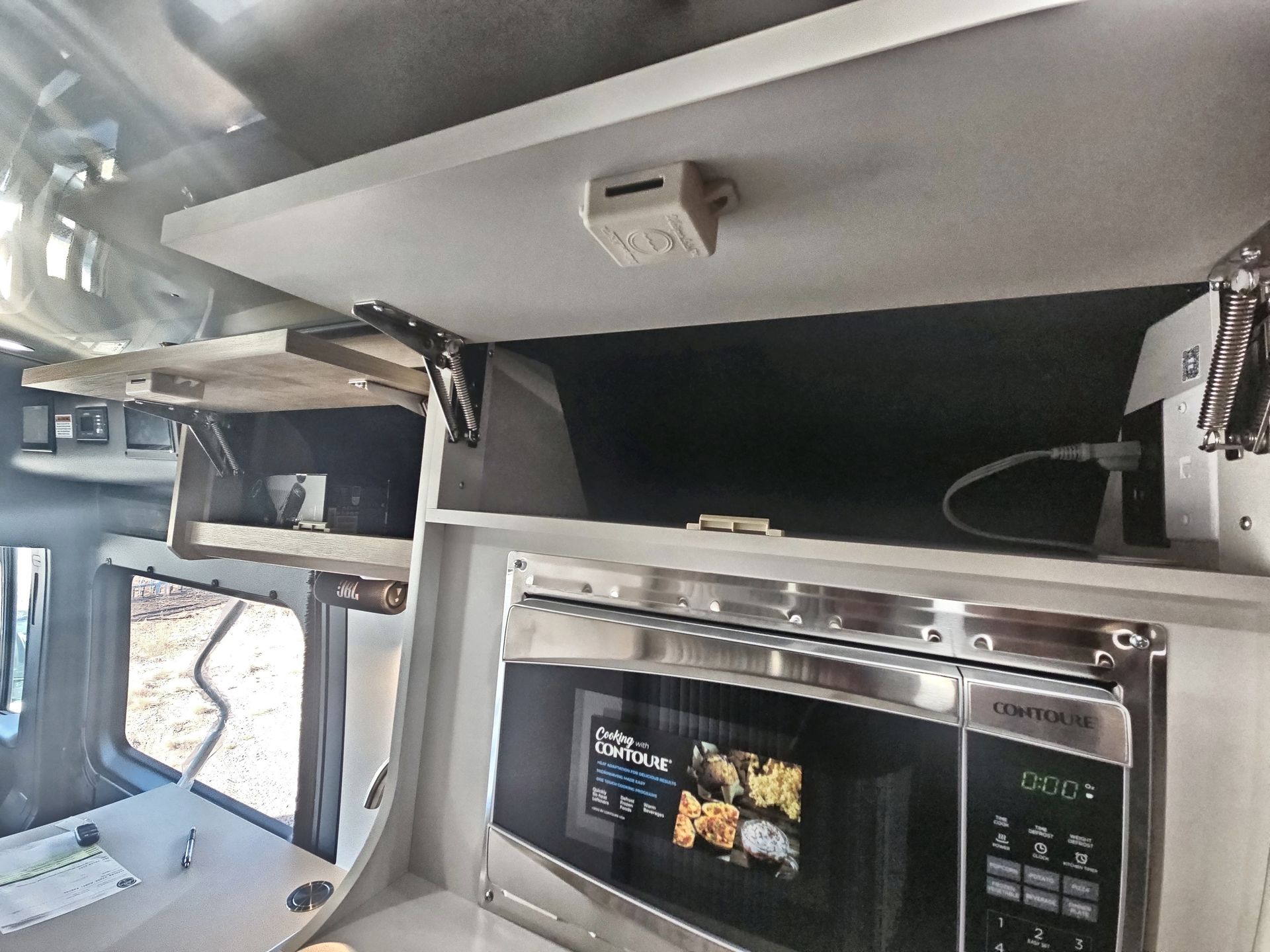 2026 Airstream Rangeline Base