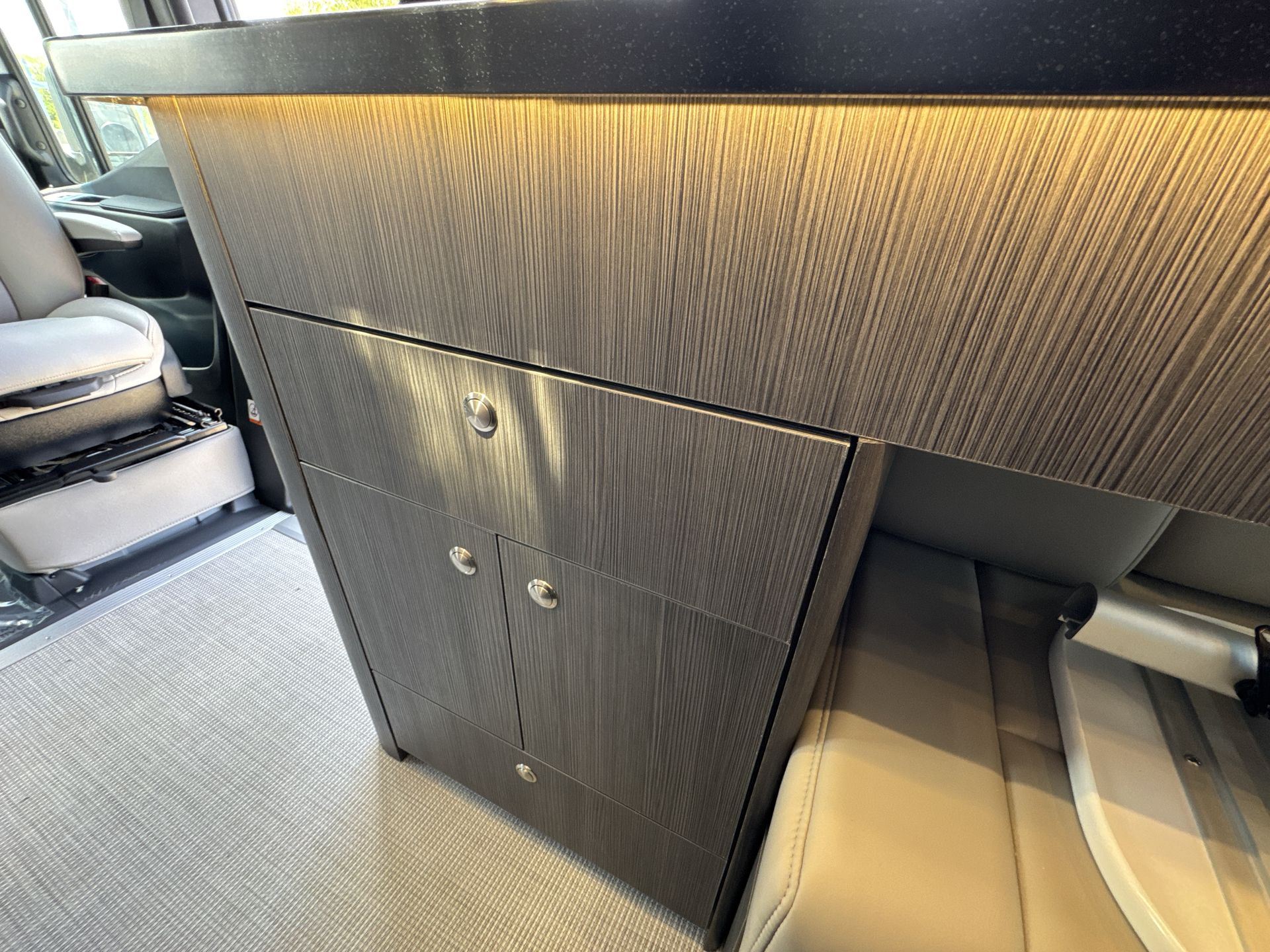 2025 Airstream 19 Base