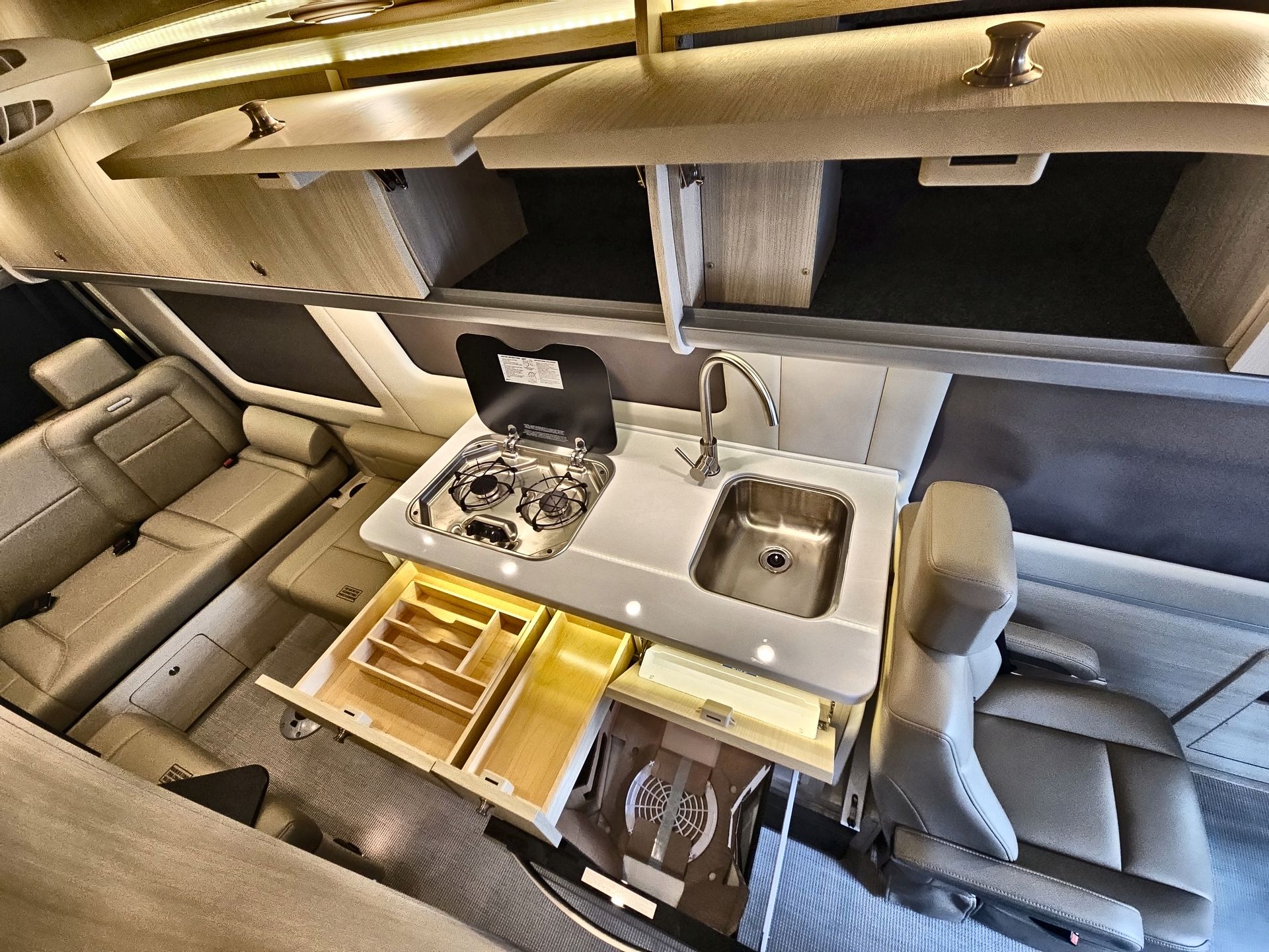 2025 Airstream 24GL Base