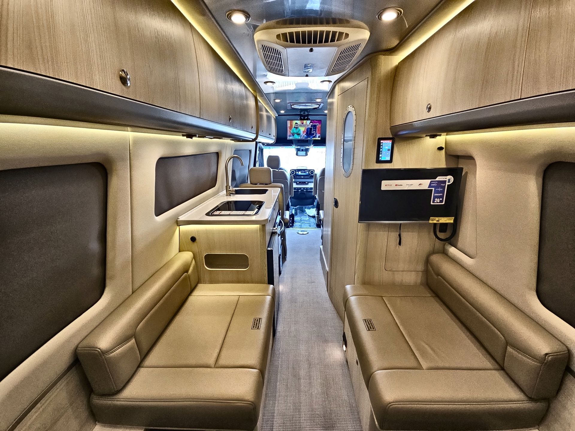 2025 Airstream 24GL Base
