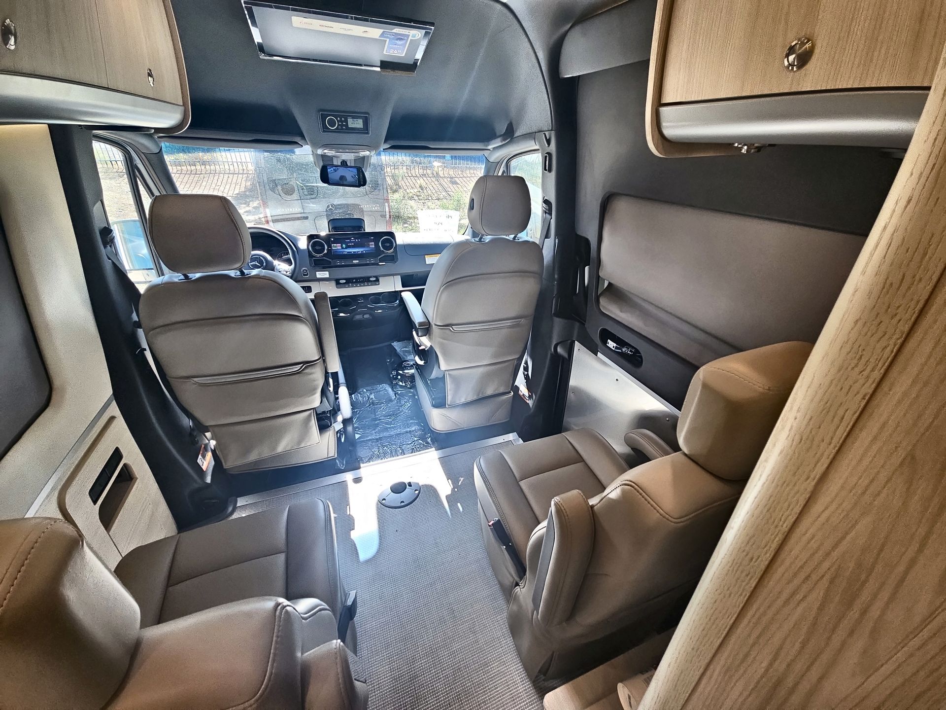 2025 Airstream 24GL Base