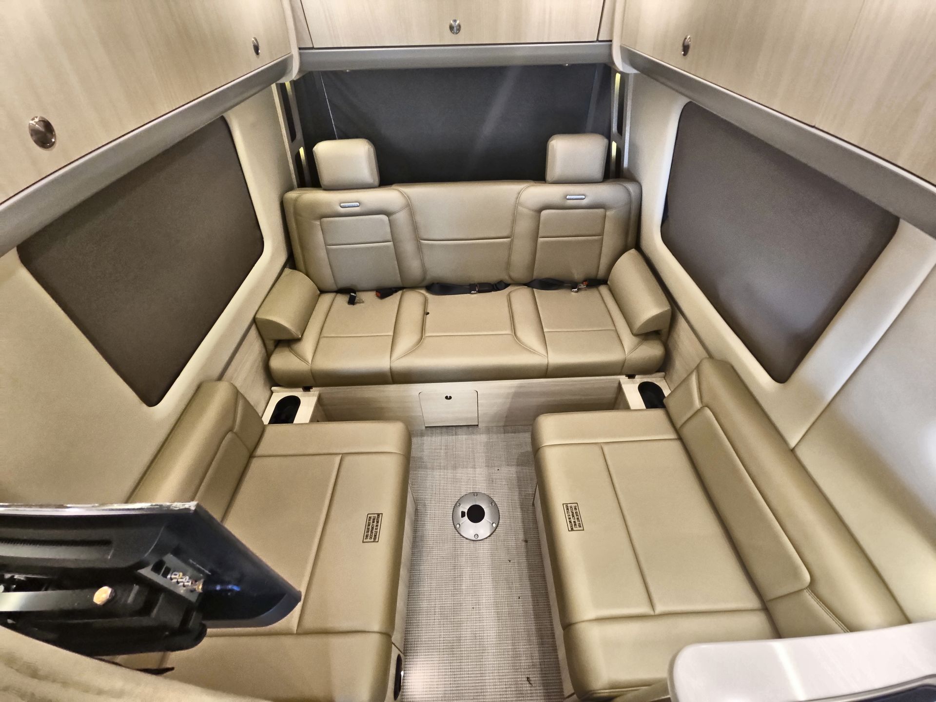 2025 Airstream 24GL Base