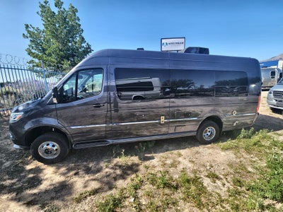 2025 Airstream 24GL Base