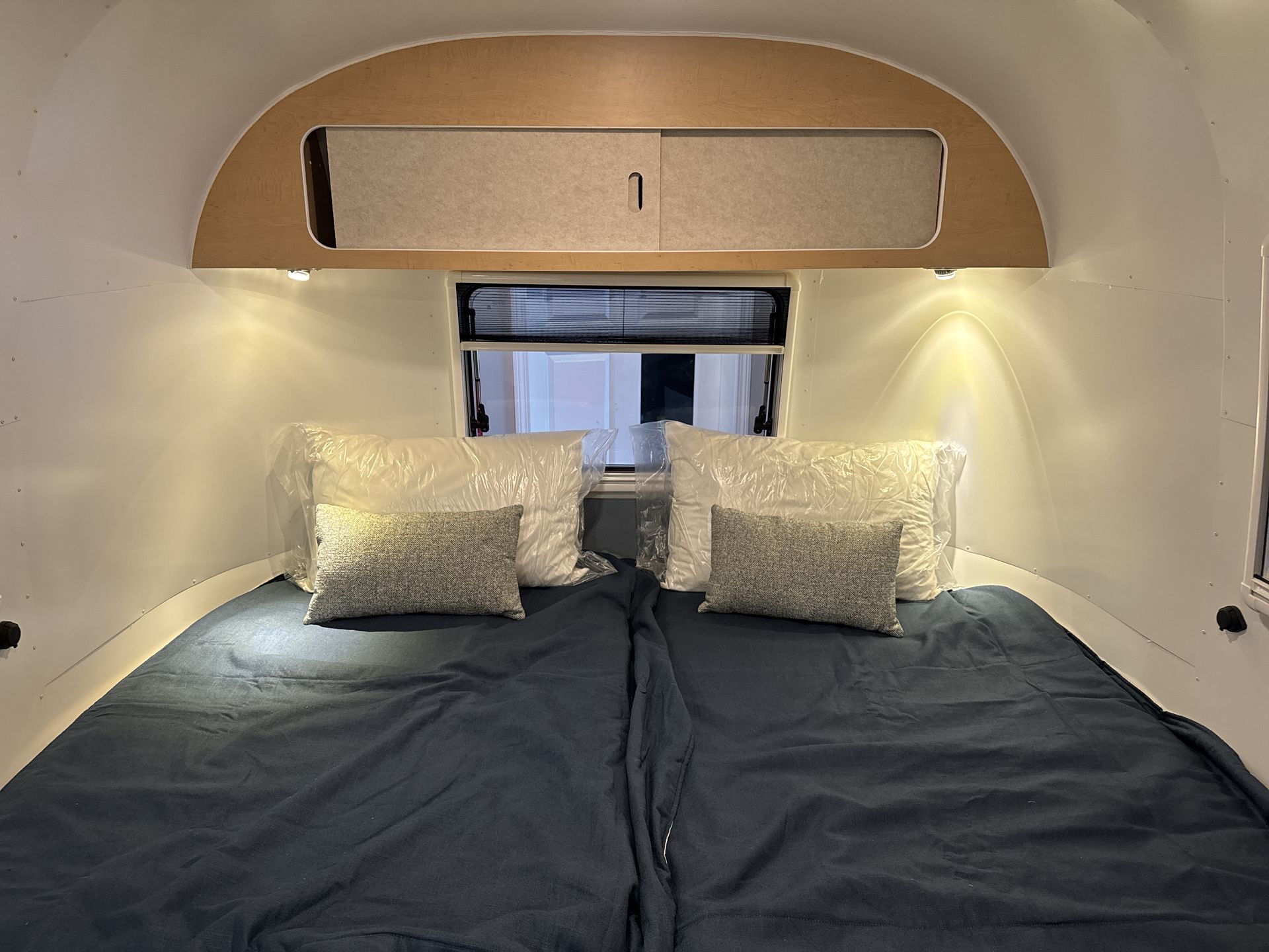 2026 Airstream 22RB Base