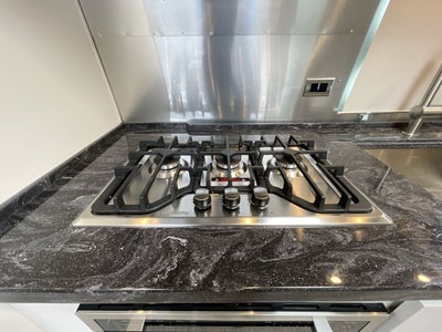 2026 Airstream 28RBQ Base