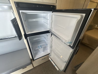 2025 Airstream 27FBQ Base