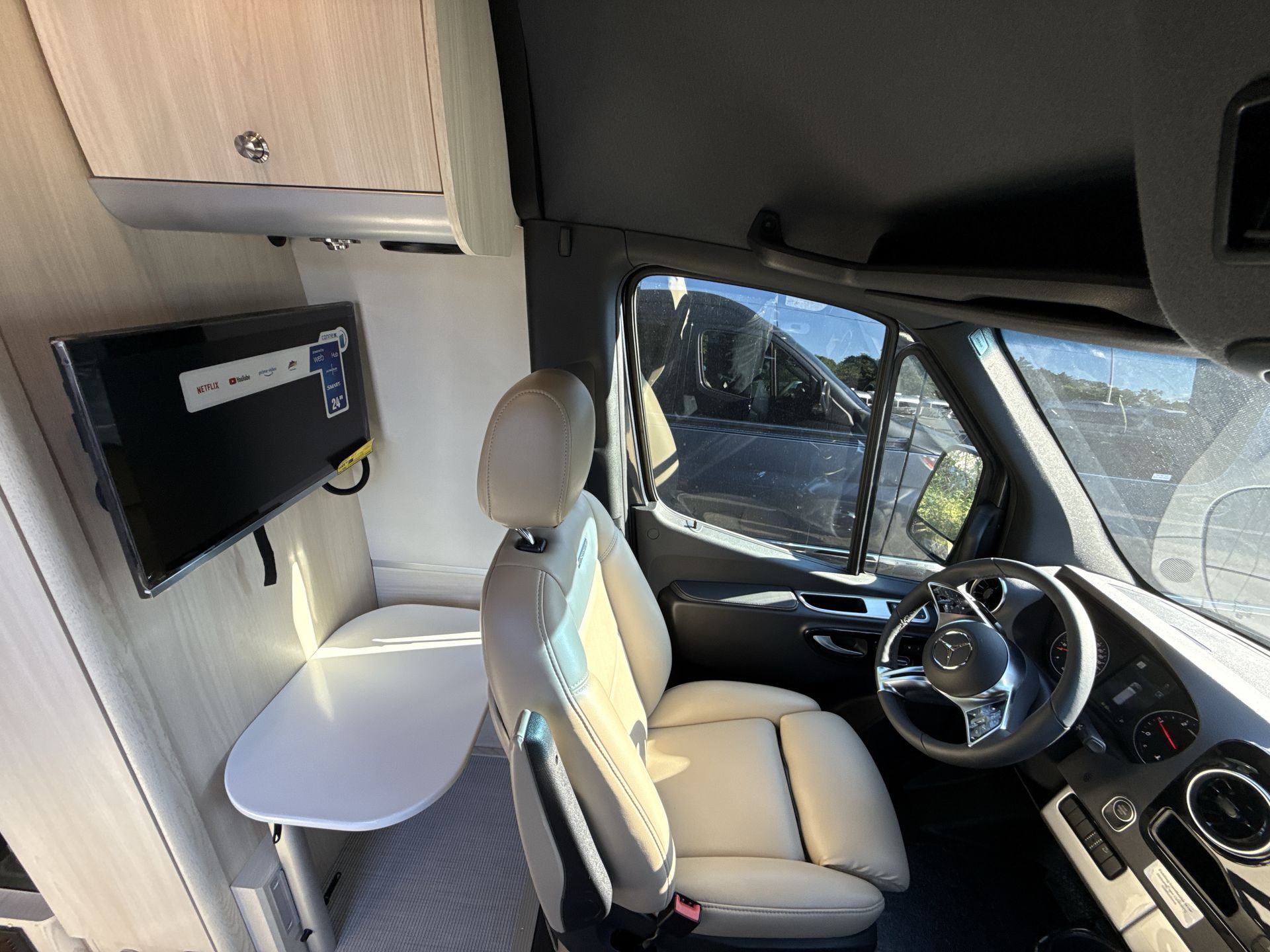 2025 Airstream 24GT Base
