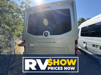 2026 Airstream Murphy Suite Base