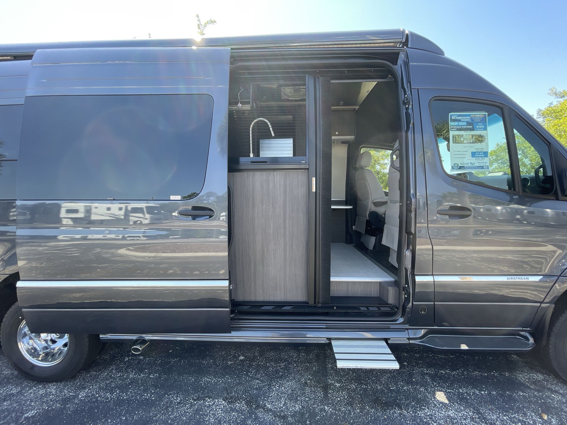 2025 Airstream 24GT Base