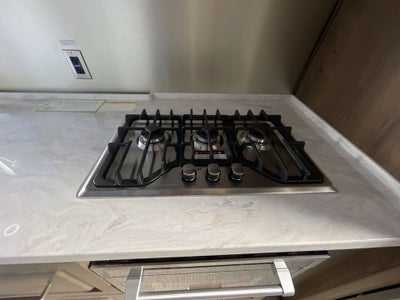 2026 Airstream 30RBQ Base