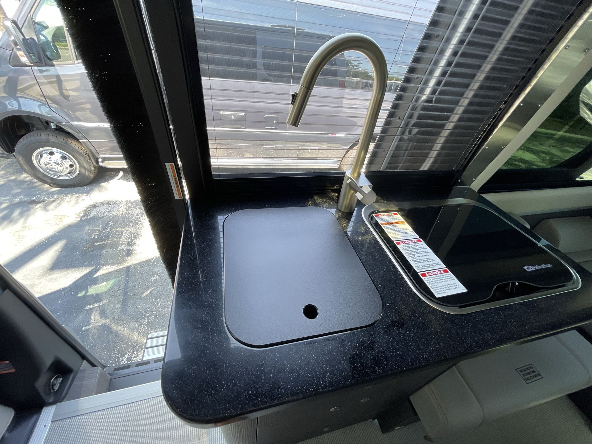 2025 Airstream 19 Base