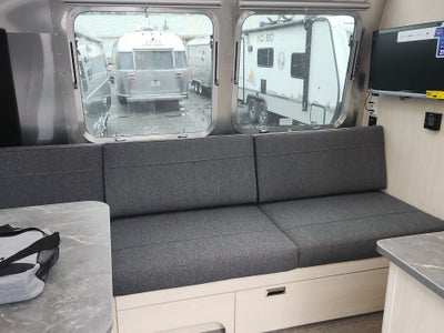2025 Airstream 25FBT Base