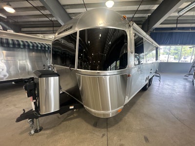2025 Airstream 25FBQ Base