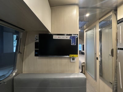 2026 Airstream 28RBT Base