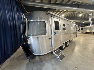 2025 Airstream 25FBQ Base