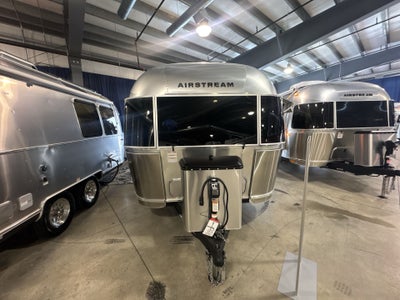 2025 Airstream 25FBT Base