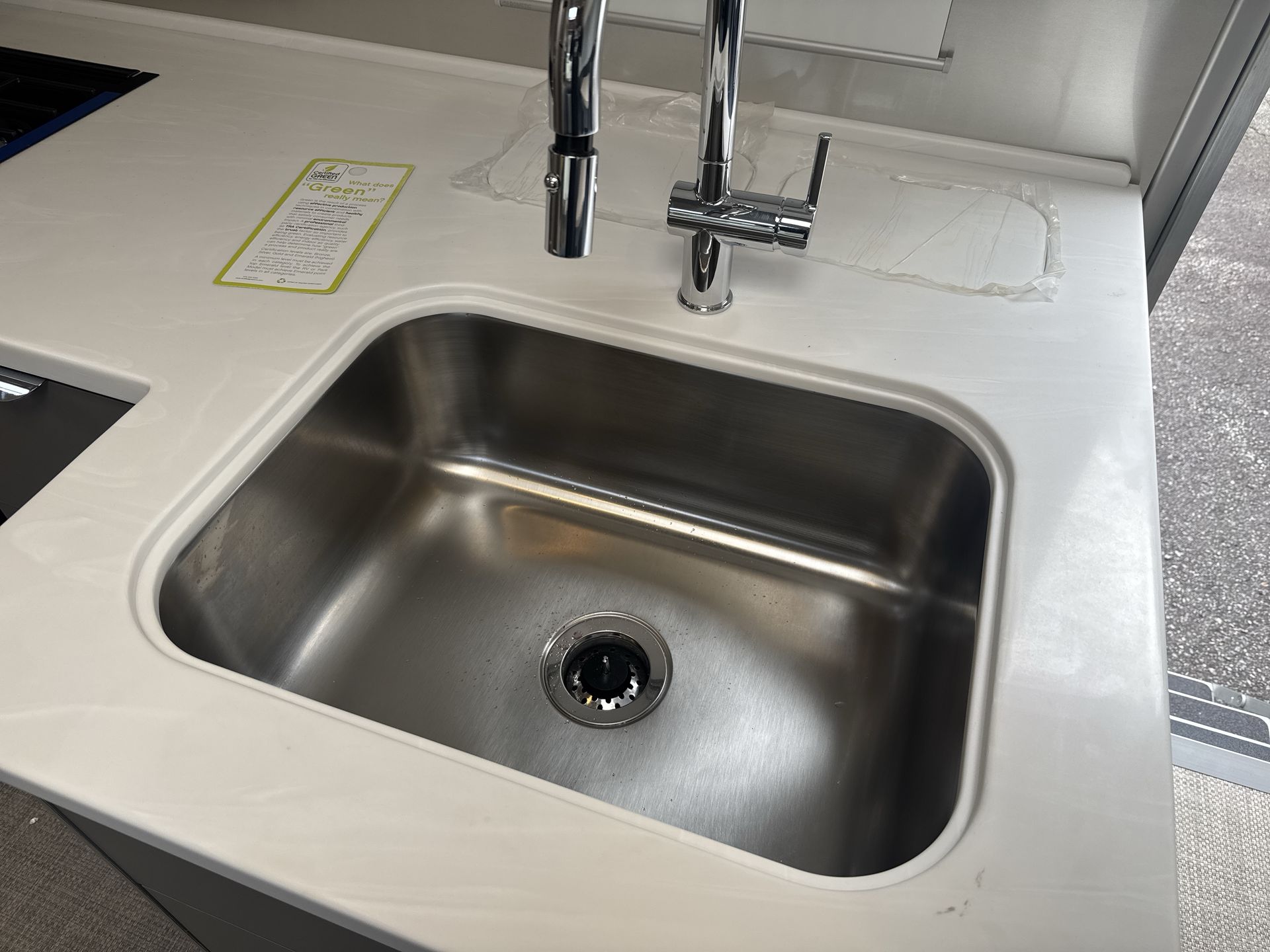 2026 Airstream 27FBT Base