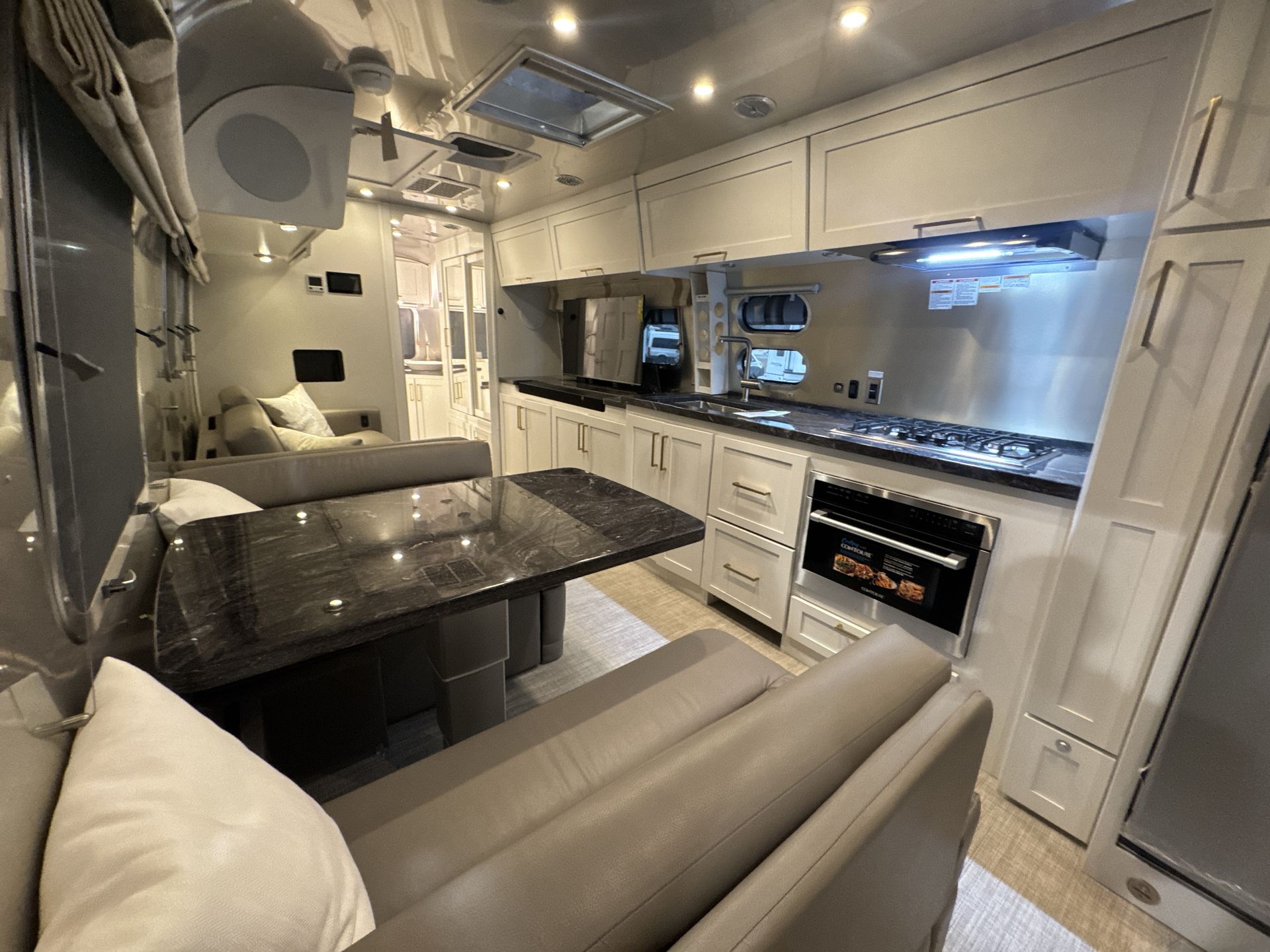 2026 Airstream 33FBT Base