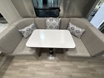 2026 Airstream 22FB Base