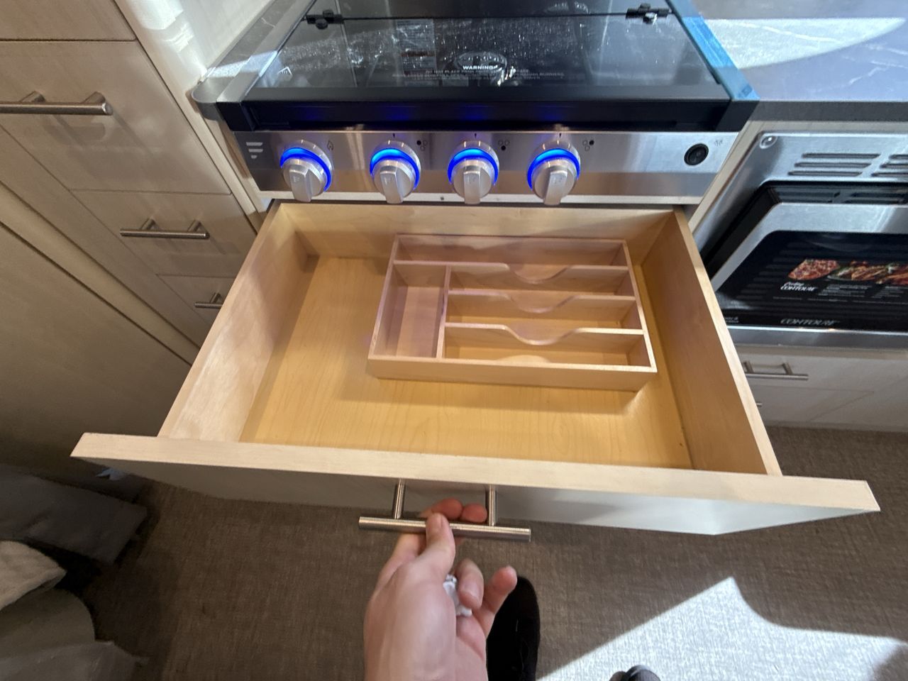 2026 Airstream 30FBBT Base