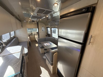 2026 Airstream 30FBBT Base