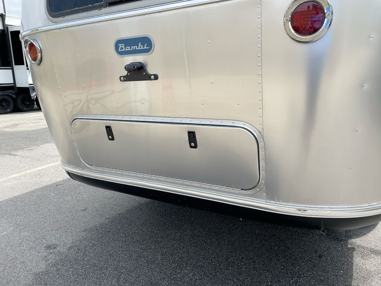 2025 Airstream 16RB Base