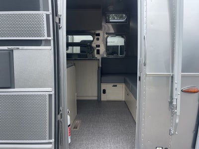 2026 Airstream 28RBT Base