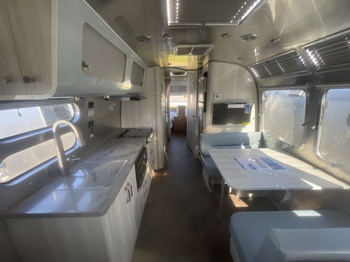 2026 Airstream 30RBT Base