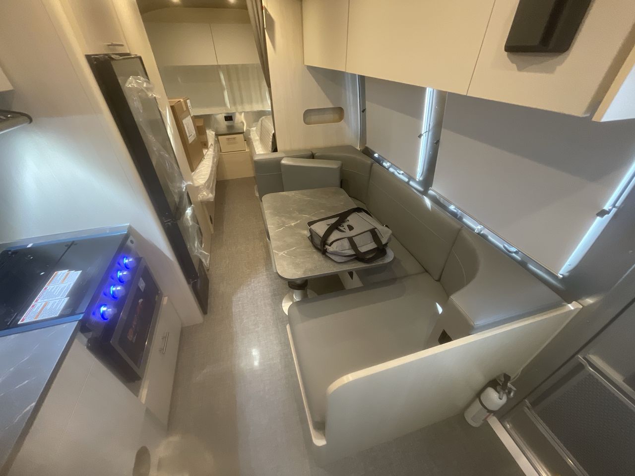 2026 Airstream 23FBT Base