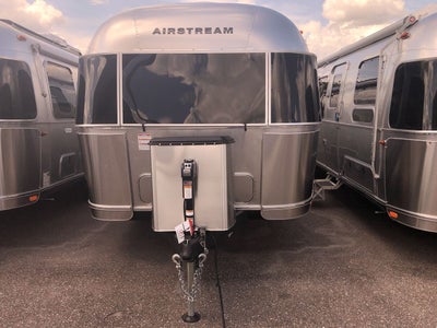 2026 Airstream 27FBT Base