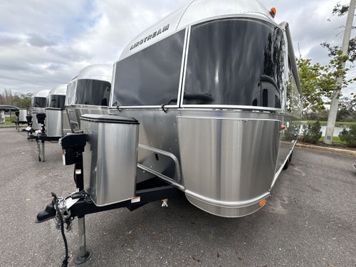 2025 Airstream 27FBQ Base