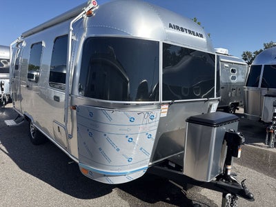 2026 Airstream 22FB Base