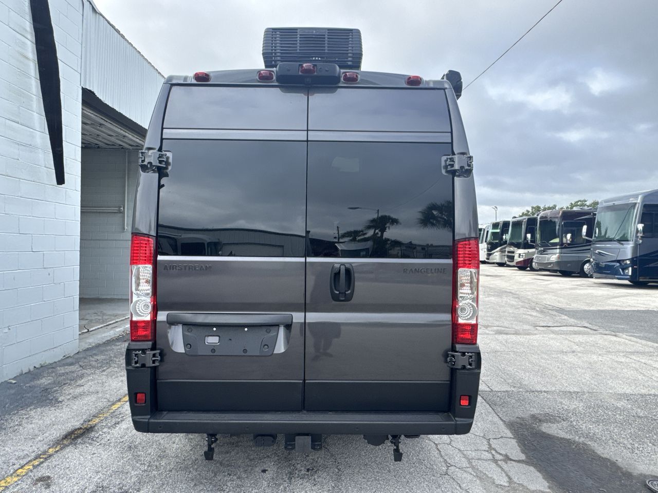 2026 Airstream Rangeline Base