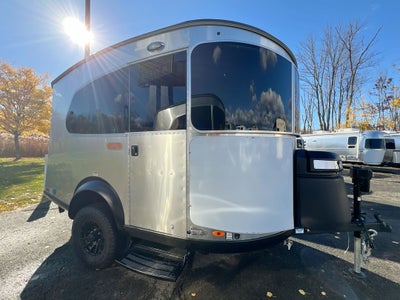 2025 Airstream 16X Base