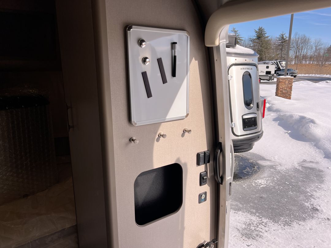 2025 Airstream 20FB Base