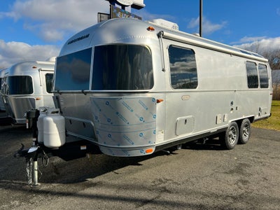 2026 Airstream 25FBT Base