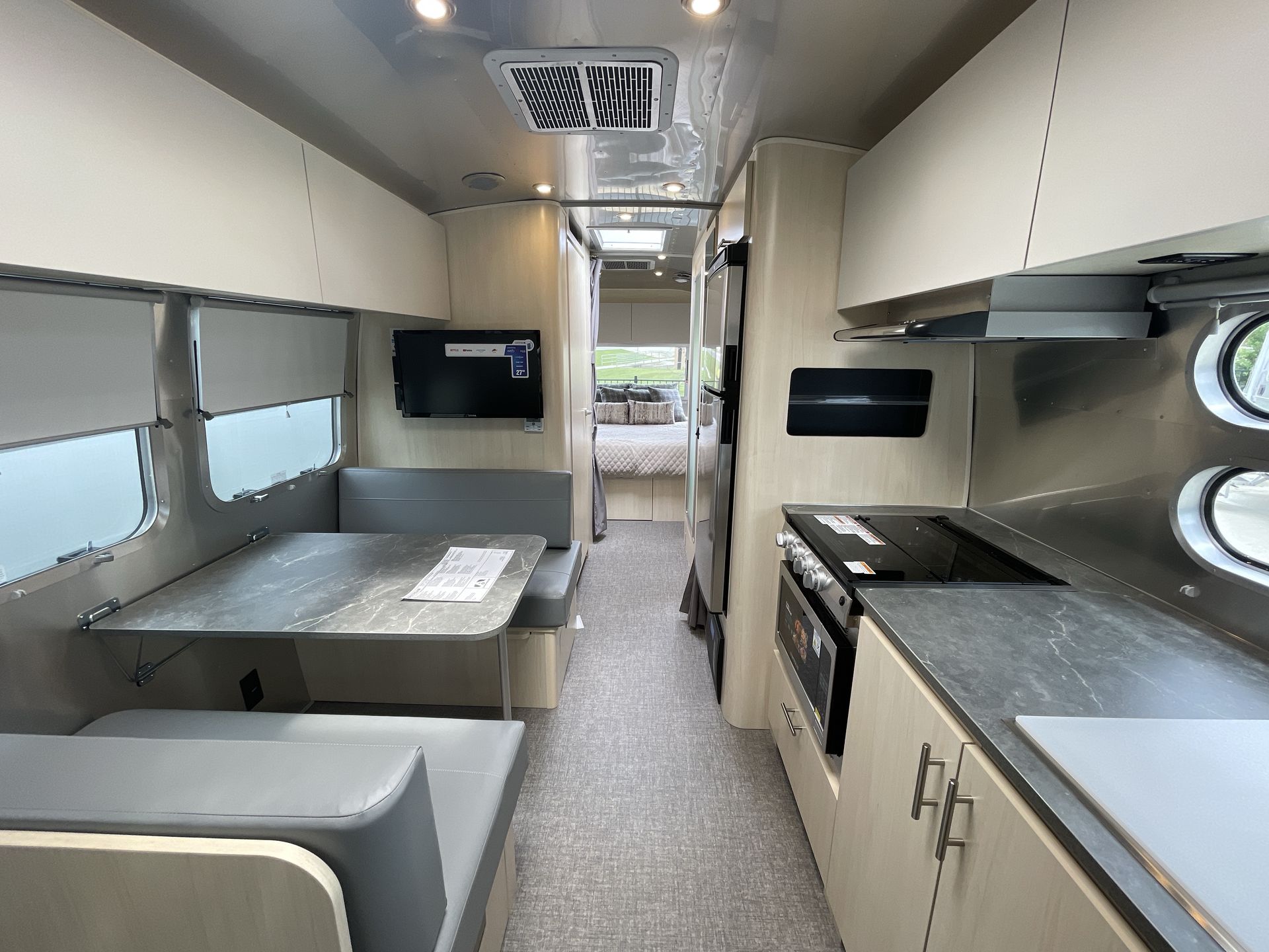 2026 Airstream 28RBQ Base